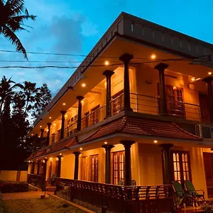 Surendram Aparthotel